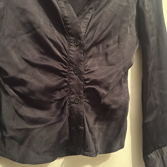 Satin cropped button down - Picture 2 of 3
